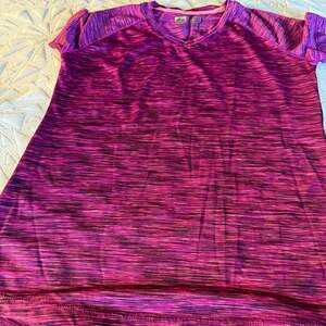 Tek Gear Shirt, Women's Size Small, Purple Pink Blue, Short Sleeve